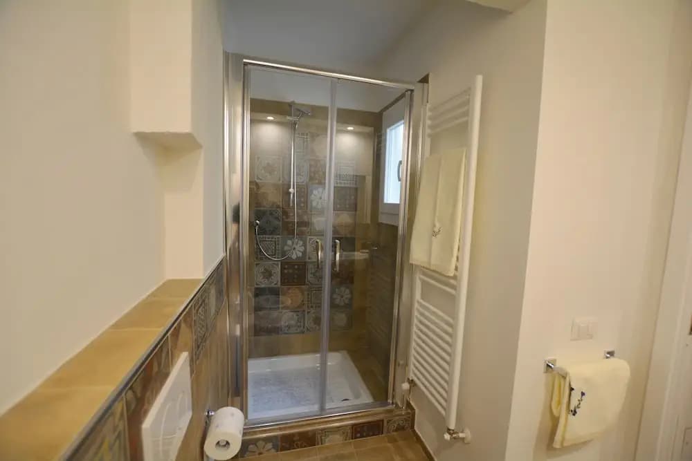 Colonna Apartment with Terrace - photo 8