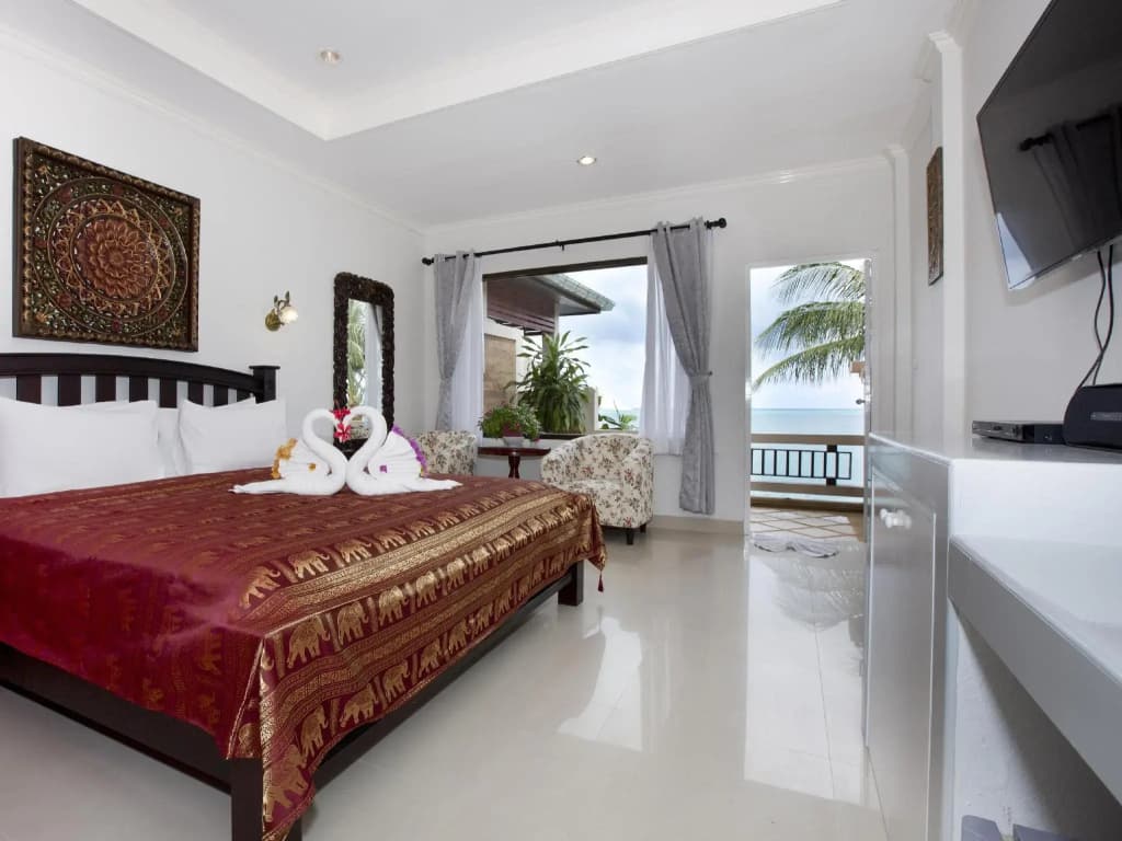 Crystal Bay Beach Resort - photo 4