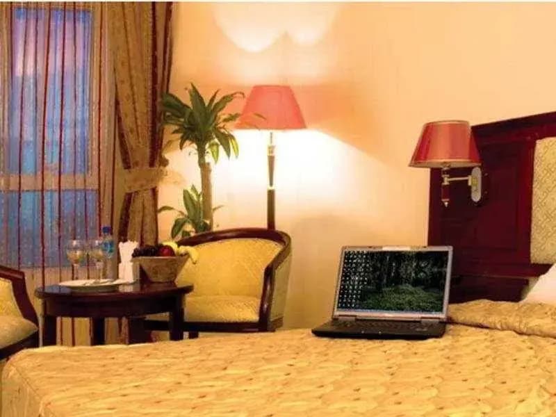 Ayana Golden Coast Hotel - photo 1