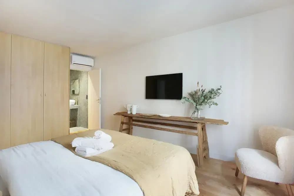 Luxurious and new Apartment in the Center of Paris - photo 2