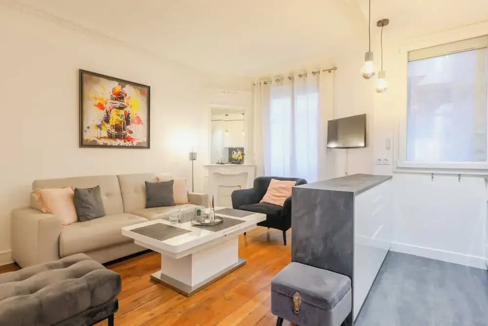Charming Apartment - 2br/4p- Javel - photo 10