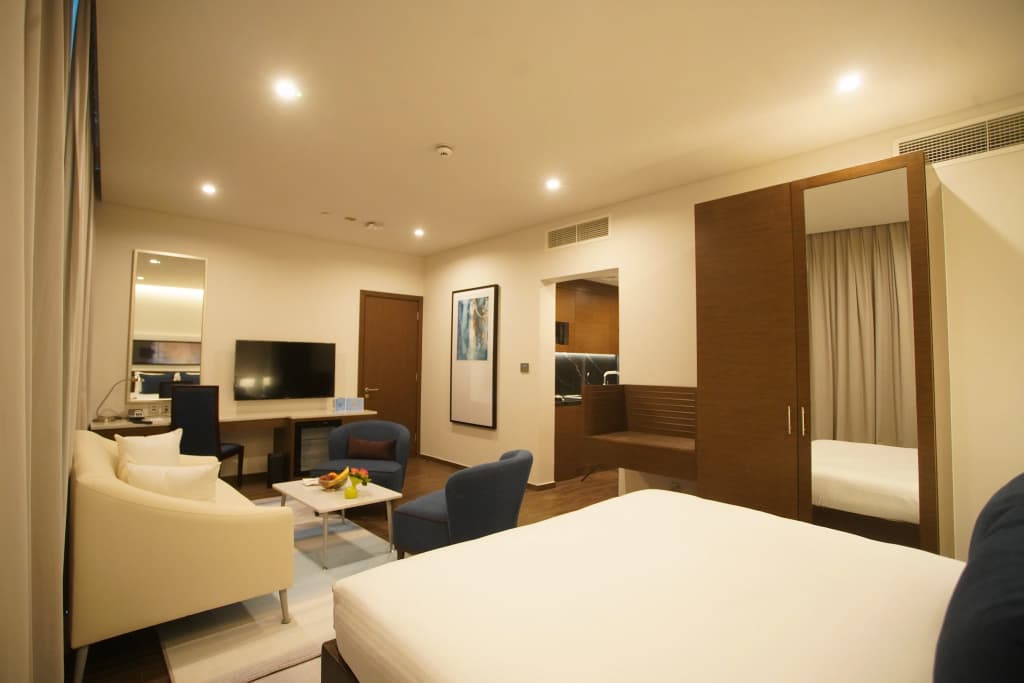 C - Hotel and Suites Doha - photo 4