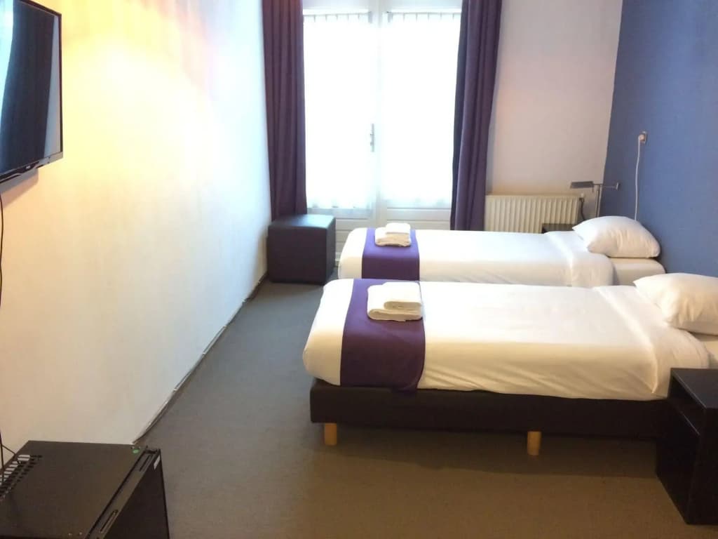 Hotel Bellington - photo 2