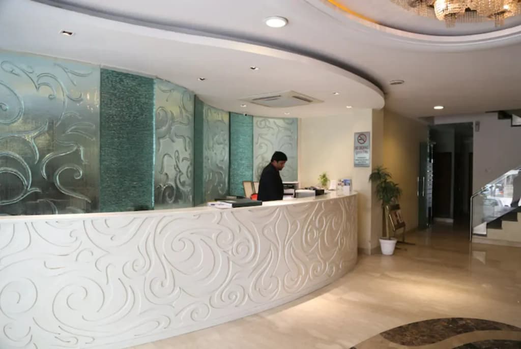 Hotel Good Times - photo 10