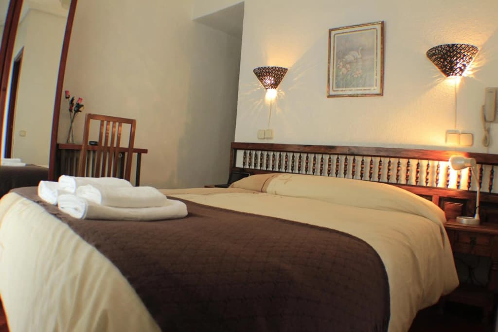 Hostal Esmeralda - photo 16