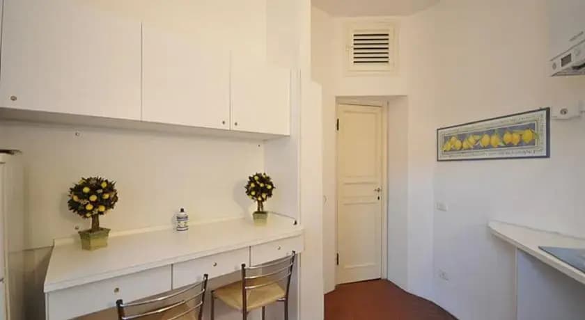 Old Bridge Apartment - photo 5