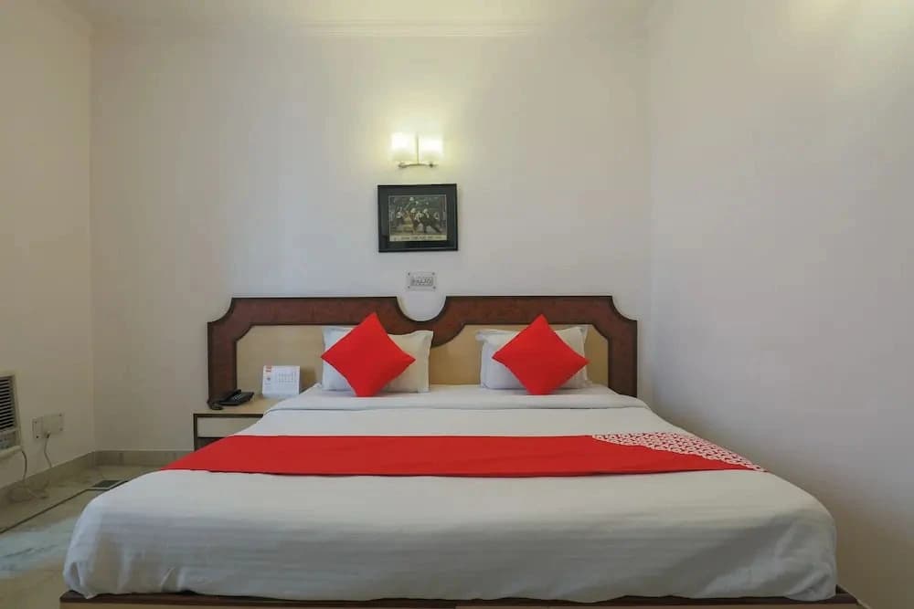 OYO Rooms Defence Colony A Block - photo 3