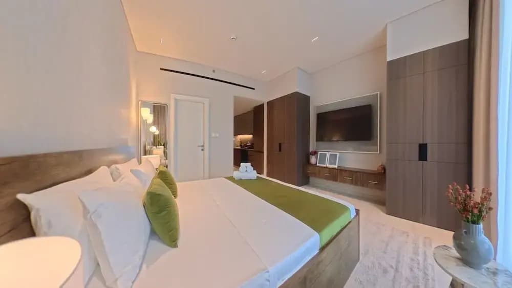 Beverly Boulevard By HMB HOMES - photo 4