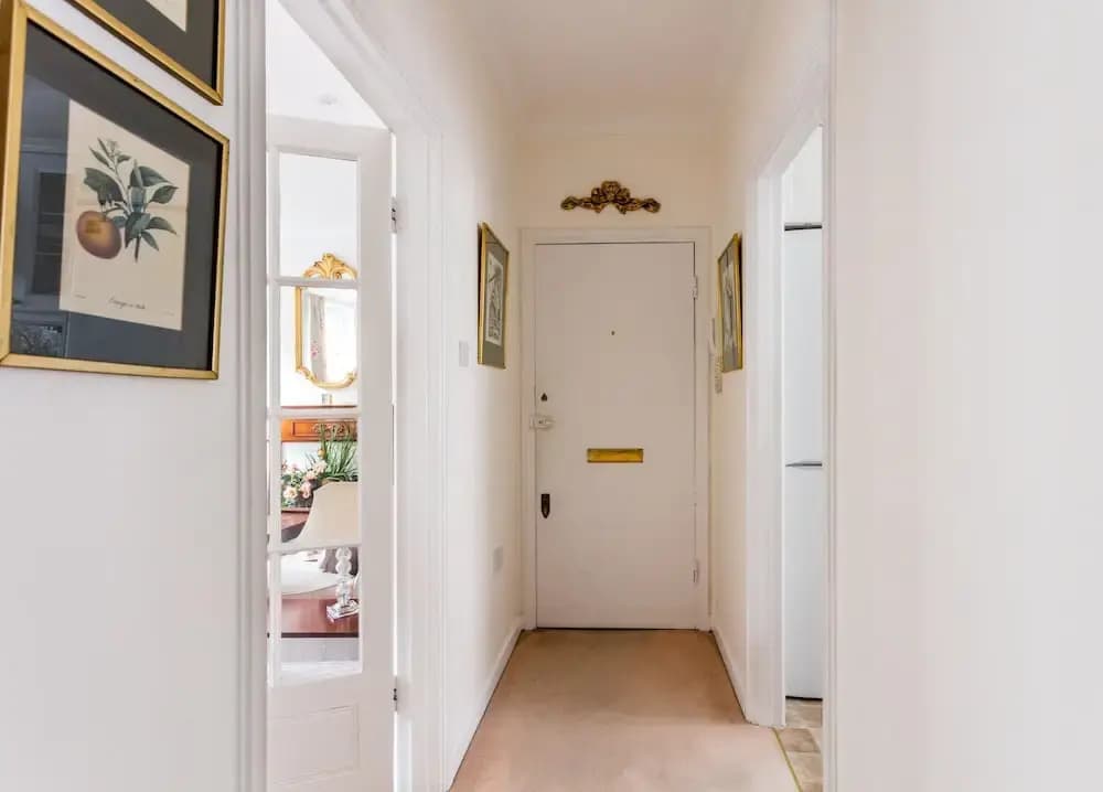 Traditional 2 bedroom flat - photo 10
