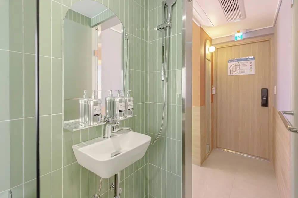 Uhoostay - photo 20