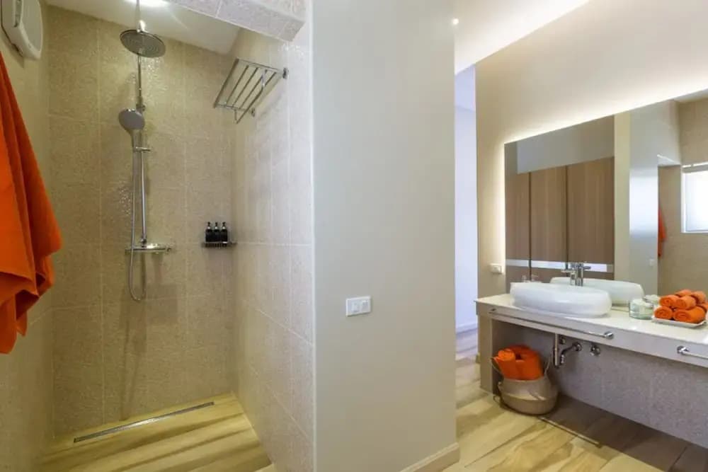 5 Bedrooms Villa Bacardi - photo 9