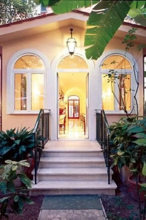 Hotel Astoria Garden - photo 3