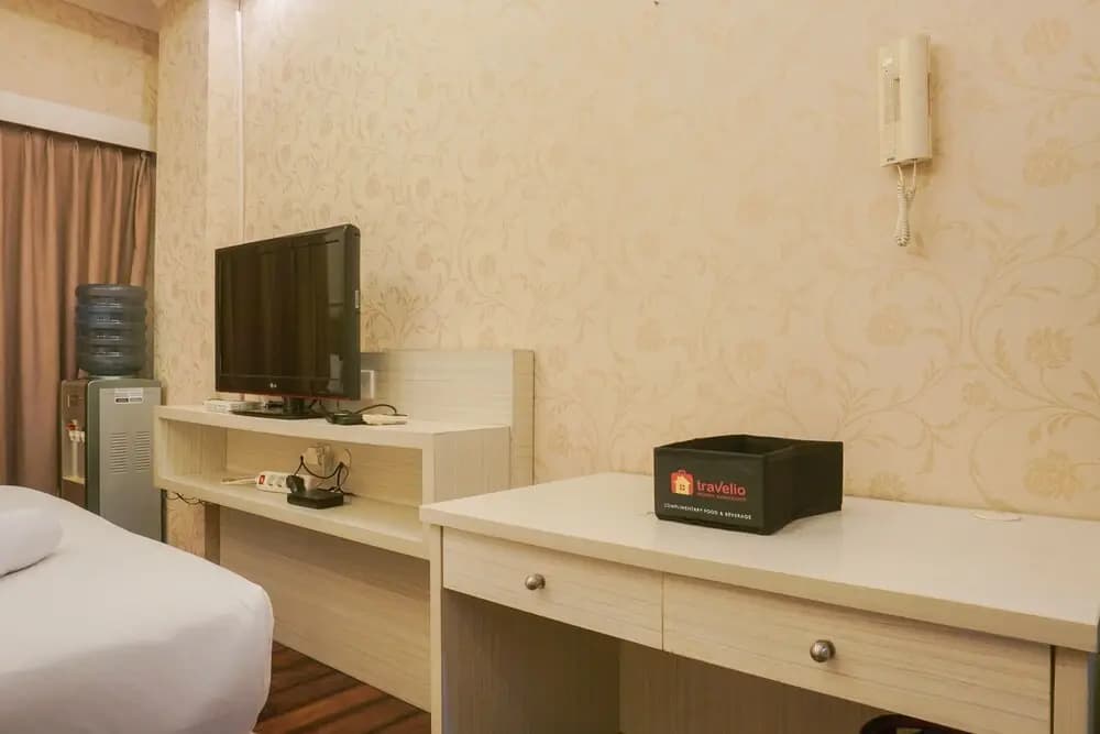 Good Deal Studio at Signature Park Tebet Apartment - photo 5