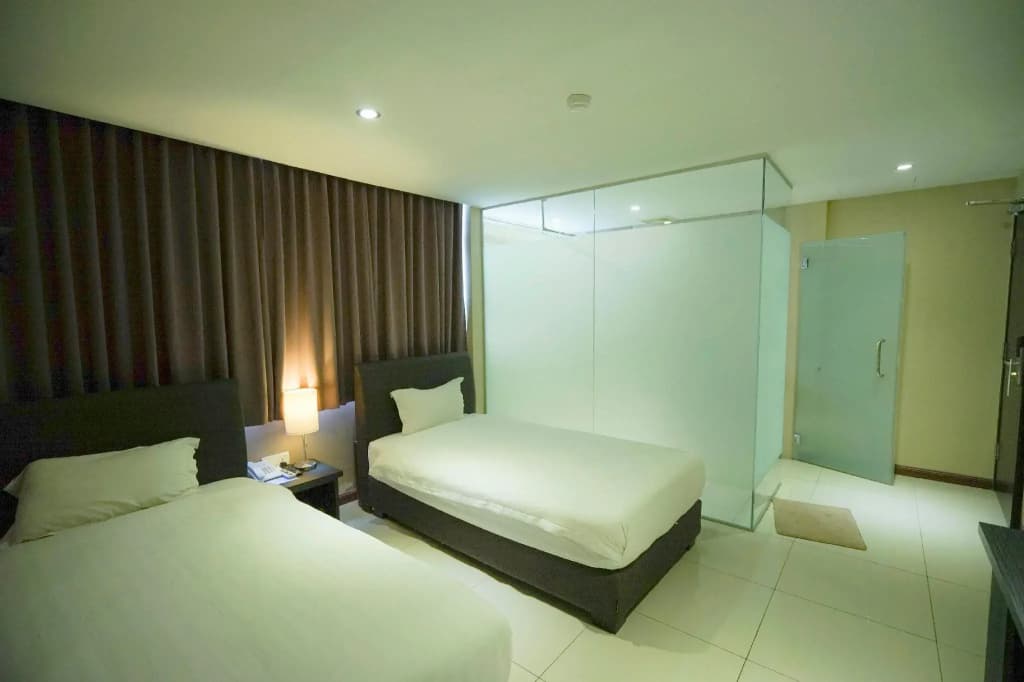 Merdeka Hotel - photo 3