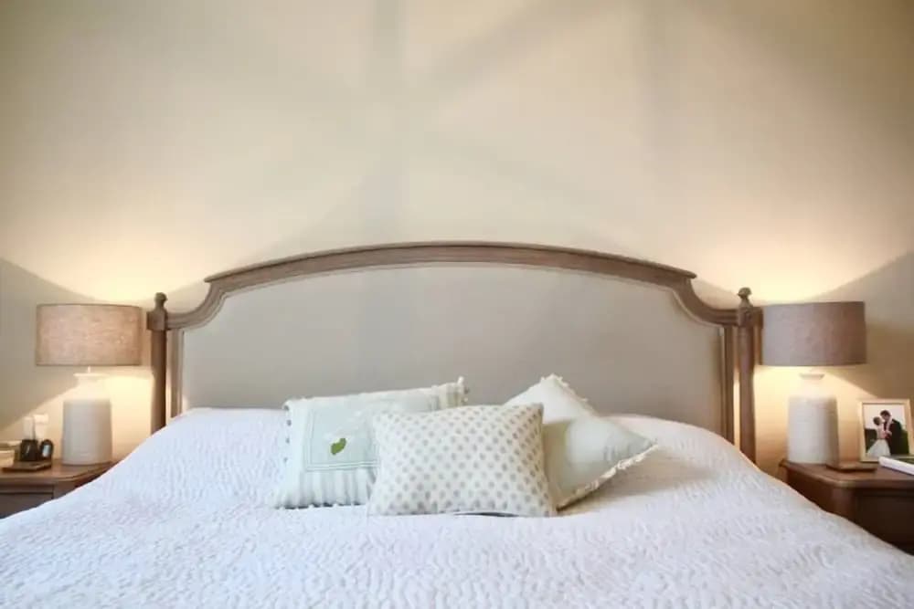 Classic 2 Bedroom Edinburgh Flat - photo 9