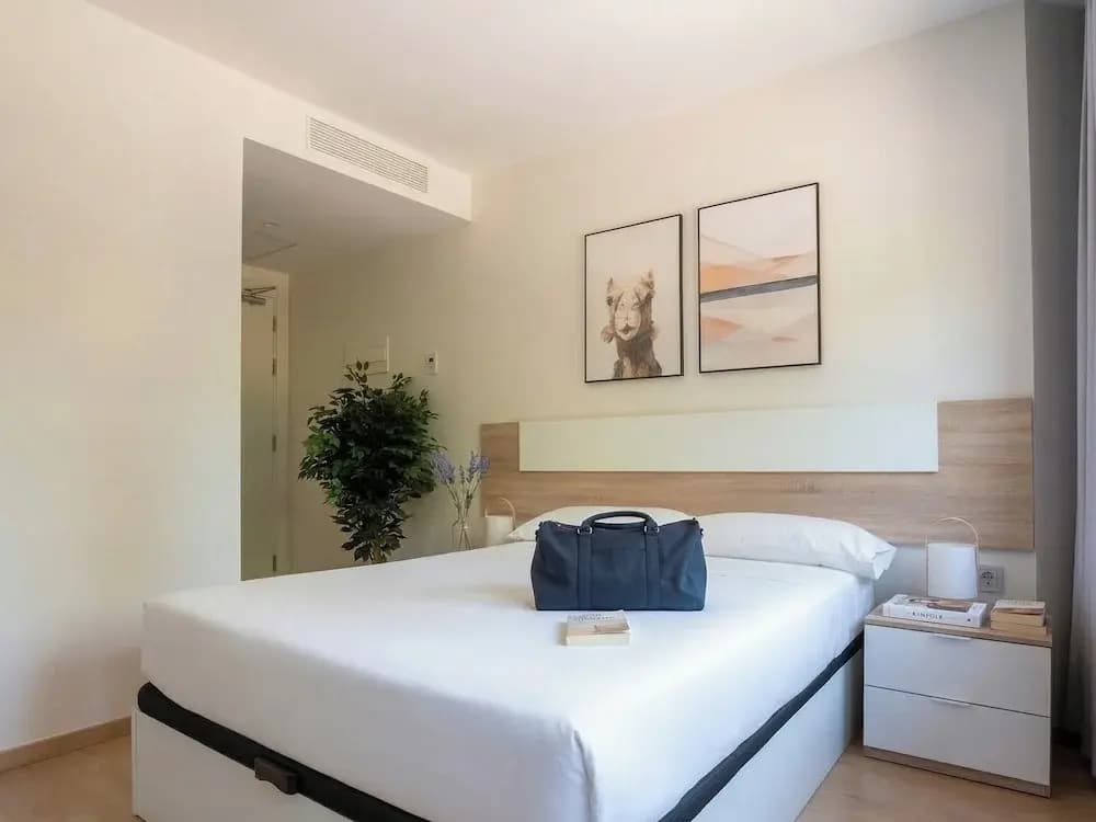 Limehome Barcelona Carrer de Fontcoberta - photo 18