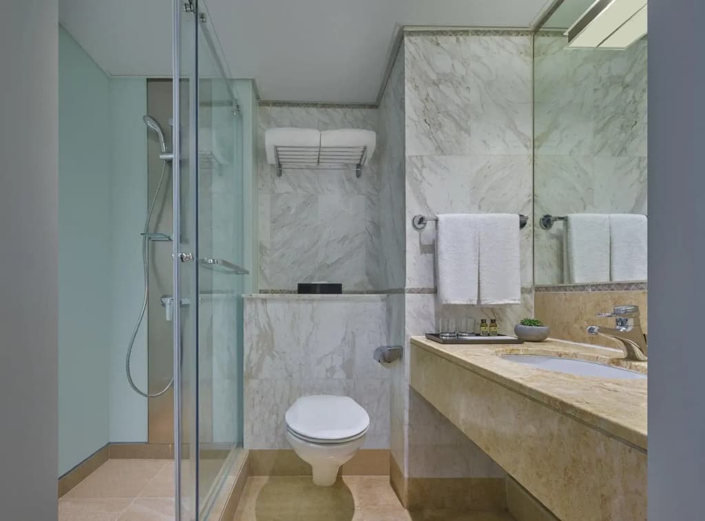 Two MacDonnell Road - photo 9