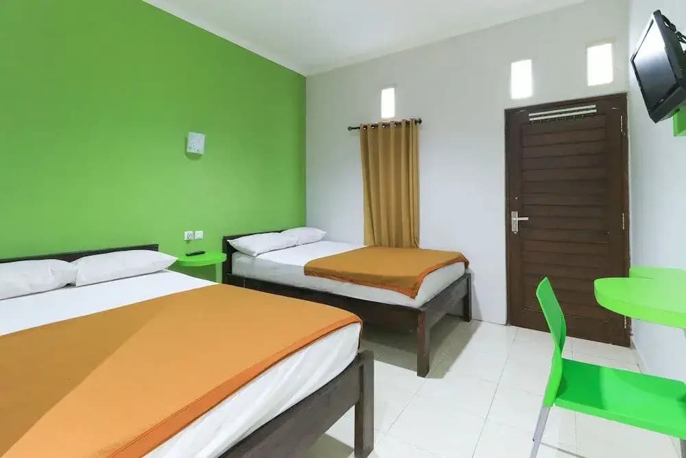 Hotel Warta Putra - photo 3