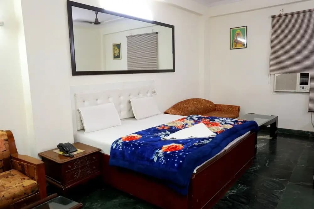 Hotel Swisston Palace - photo 2