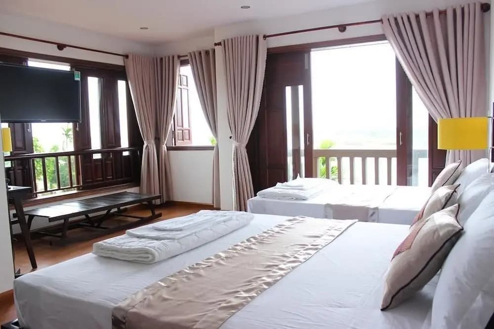 B'Lan Riverside Villa - photo 3