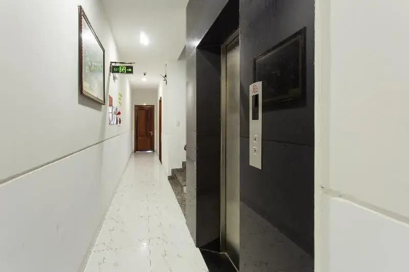 OYO 783 Rose Hotel - photo 11