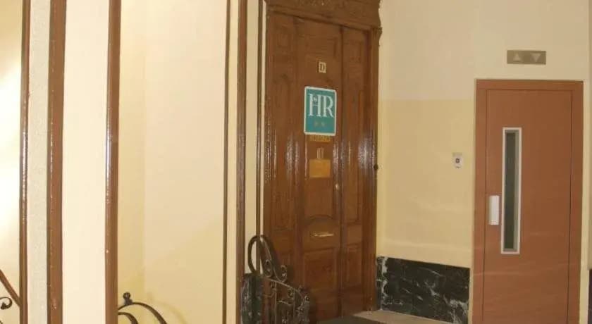 Hostal La Selecta - photo 13