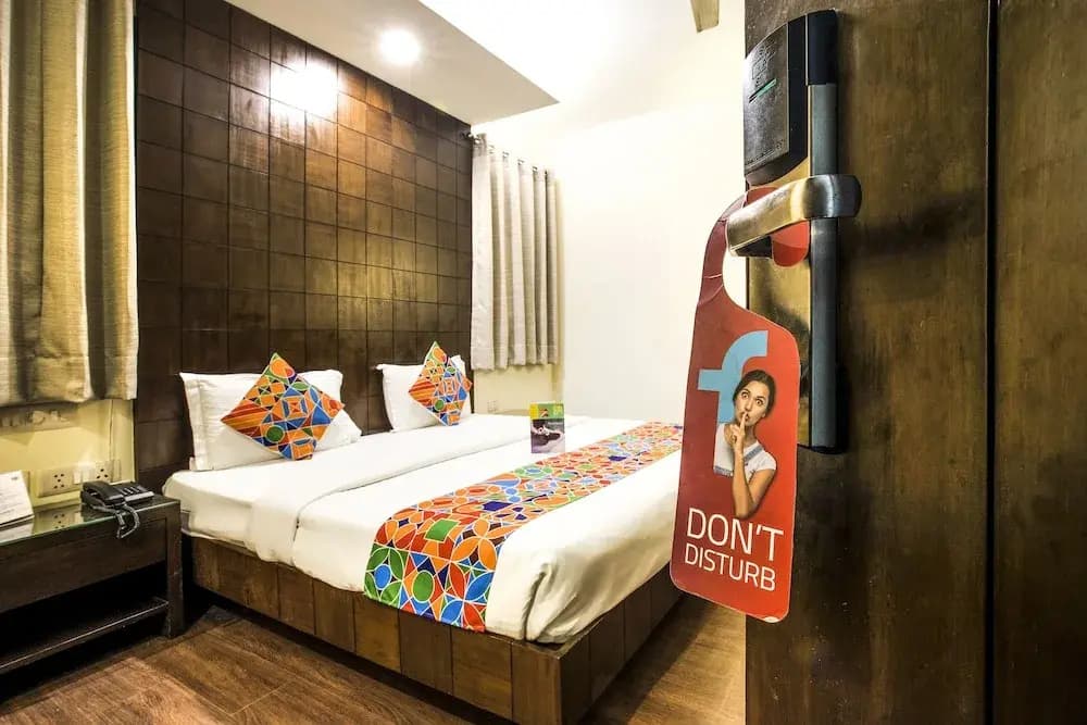 Stallen Suites Nehru Place by FabHotels - photo 6