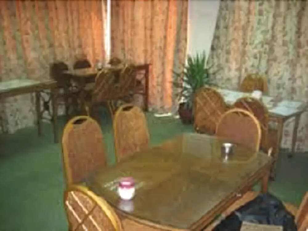 Sara Inn Hostel - photo 18