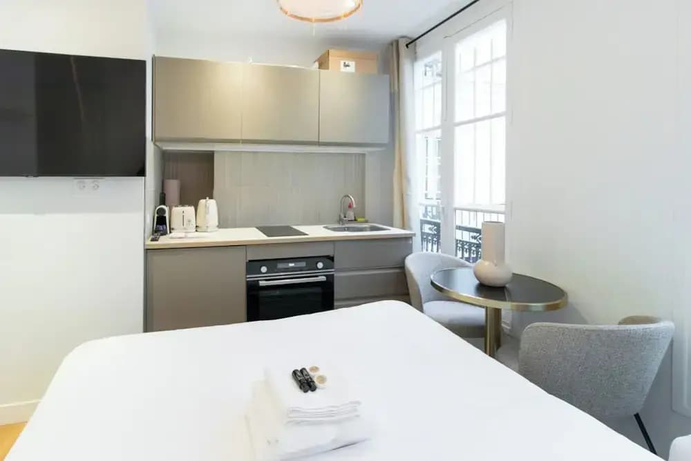 Cosy and New Studio Center of Paris - photo 2
