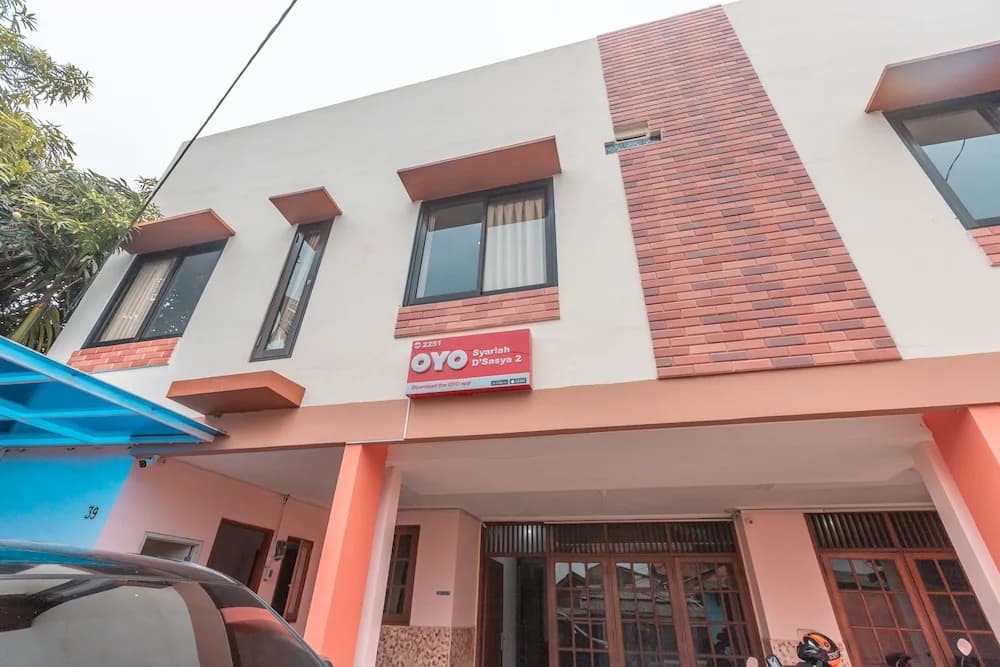Oyo 2251 D'Sasya Syariah Residence 2 - main photo