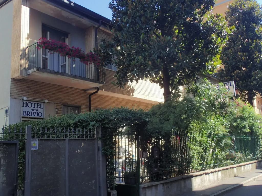 Hotel Brivio - photo 1