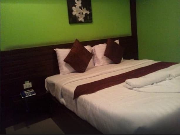 Queen's Garden Resort - photo 3