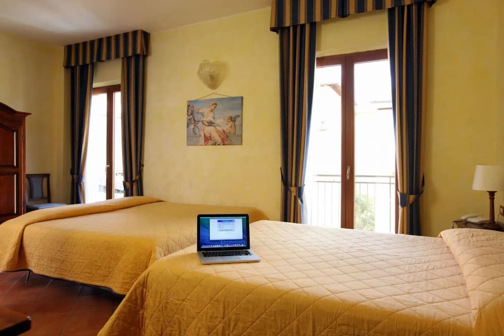 Hotel Bologna - photo 6