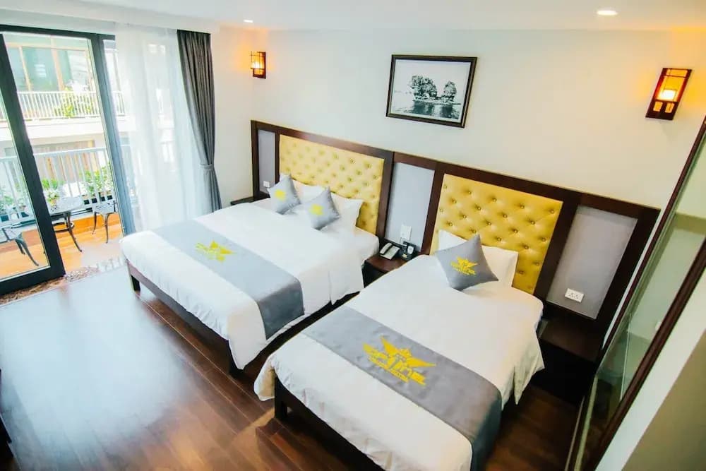 Top One Halong Hotel - photo 7