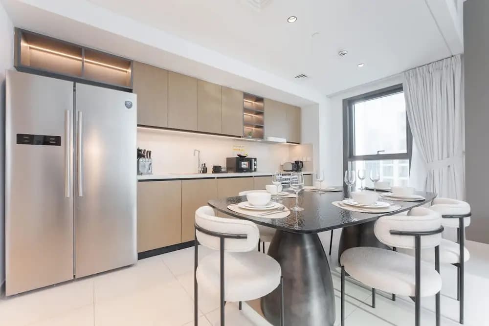 Full Burj Khalifa Views in This Amazing 2 Bedroom - photo 21