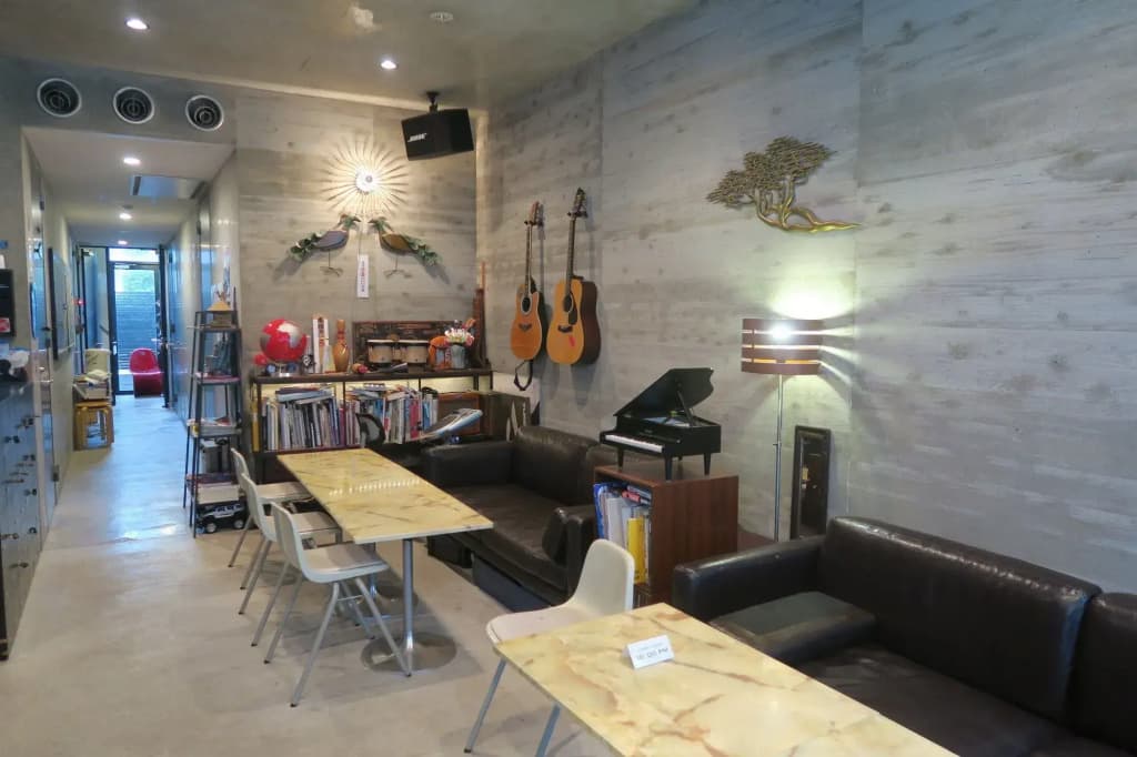 Kangaroo Hotel - photo 10