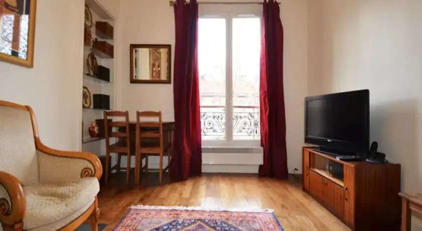 Center Pompidou Apartment - photo 1