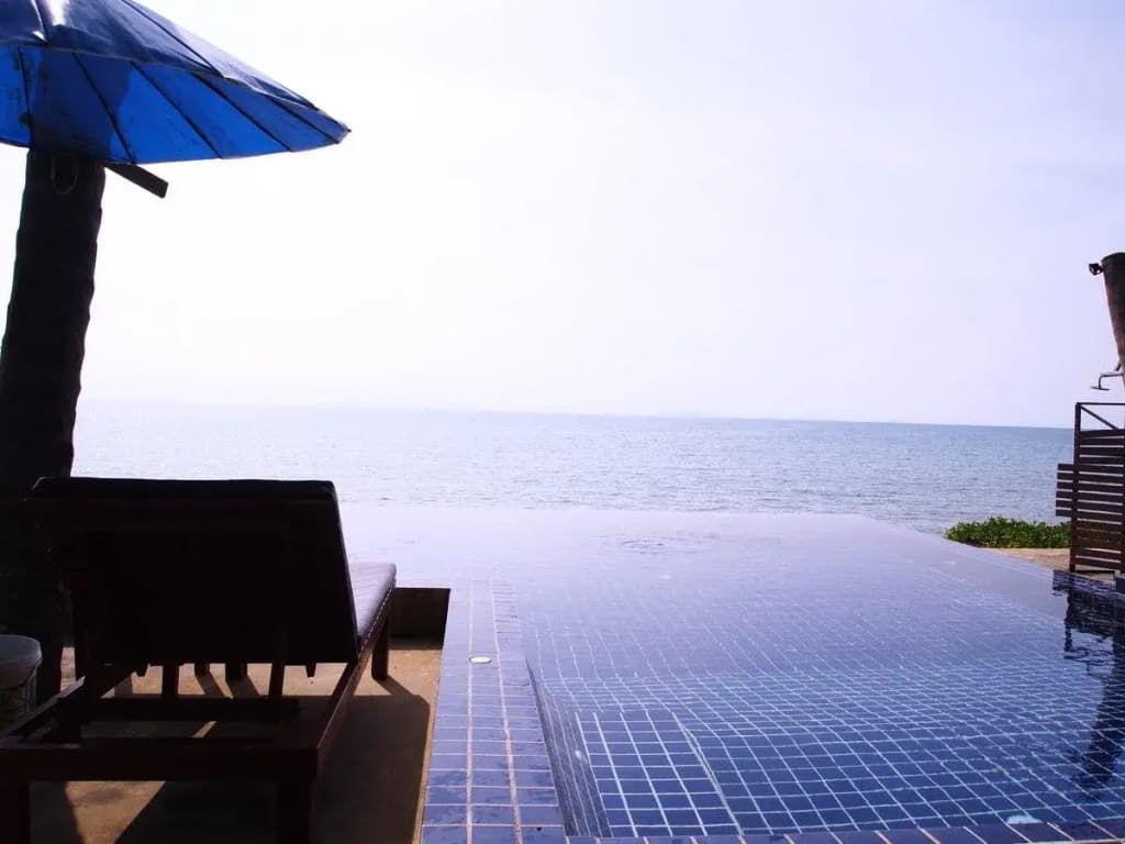 Lipa Bay Resort - photo 15