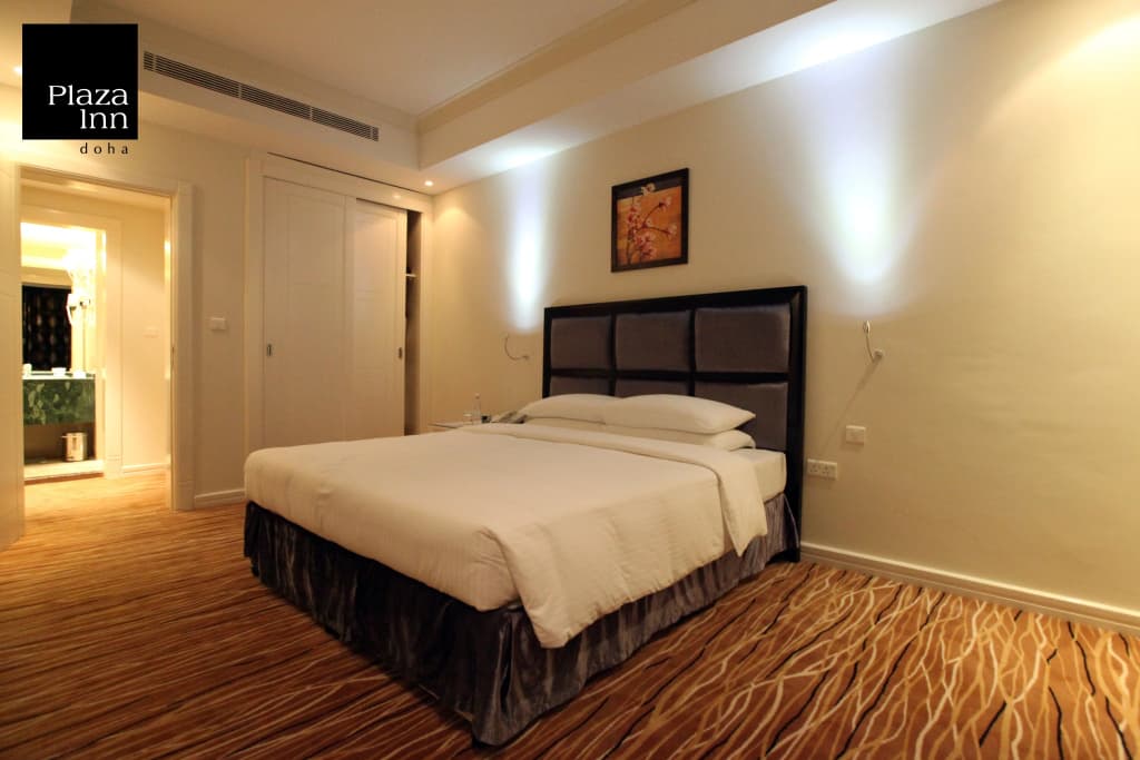 Plaza Inn Hotel - photo 4