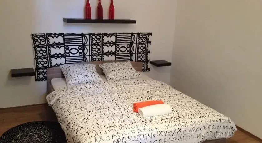 Lonyay Apartment - photo 6