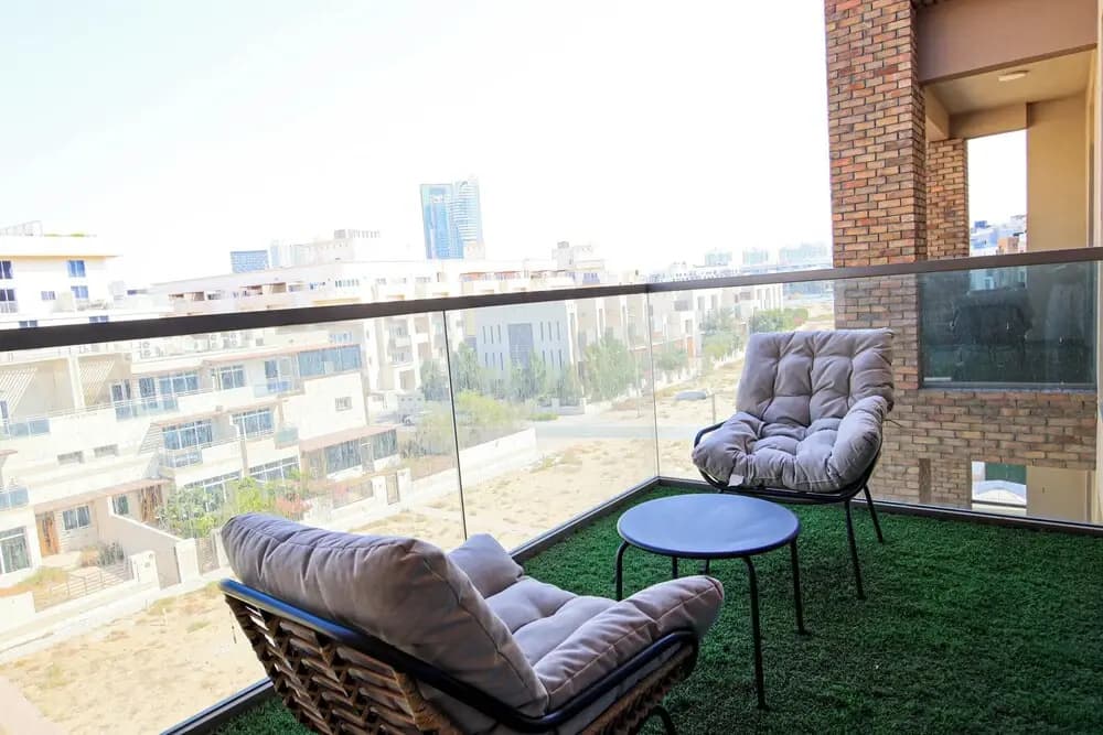 Spacious 2BR Apt Maids Elegance - photo 16