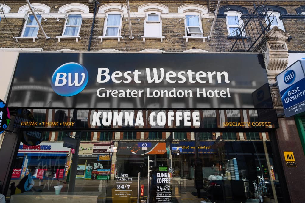 Best Western Greater London Hotel - photo 1