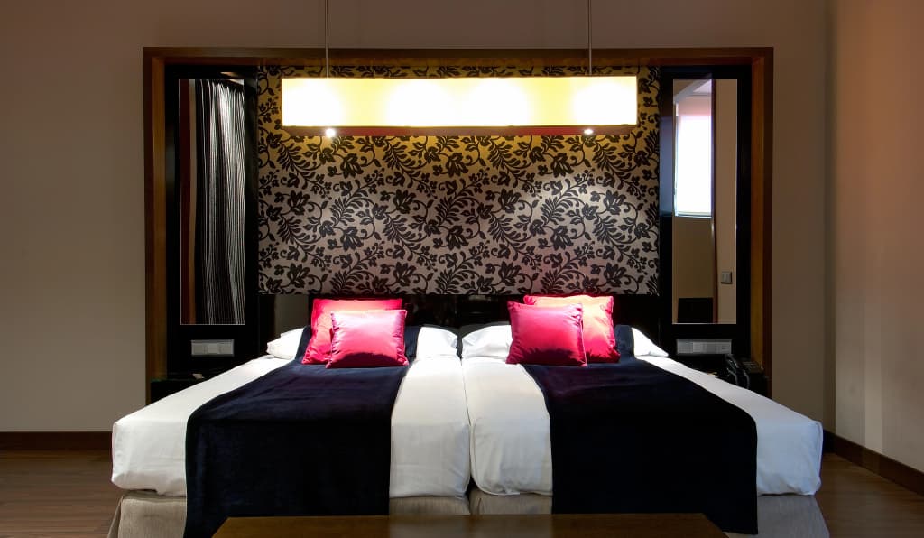 Vincci Soho Hotel - photo 4