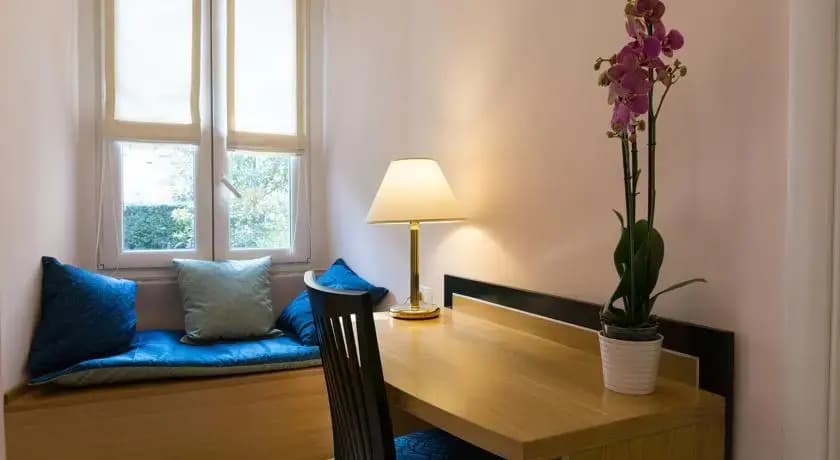 Poppy House - photo 4