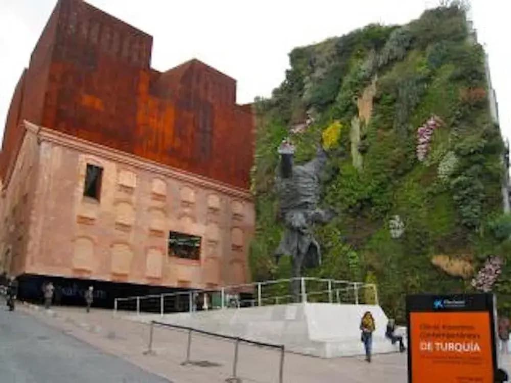 Downtown Apartment -  Atocha-Station & Parking - photo 1