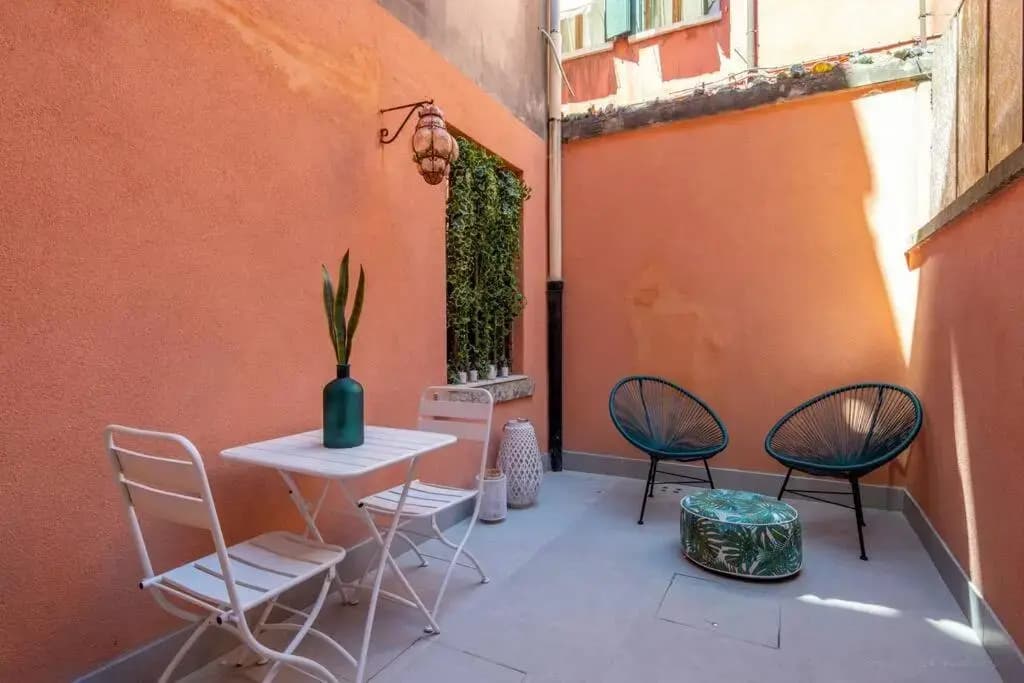 Ormesini Courtyard Apartment - photo 12