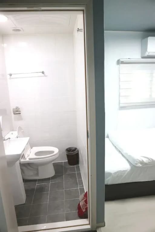 Toy Guesthouse - photo 7