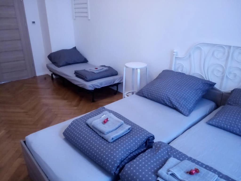Gallys Apartments - photo 3