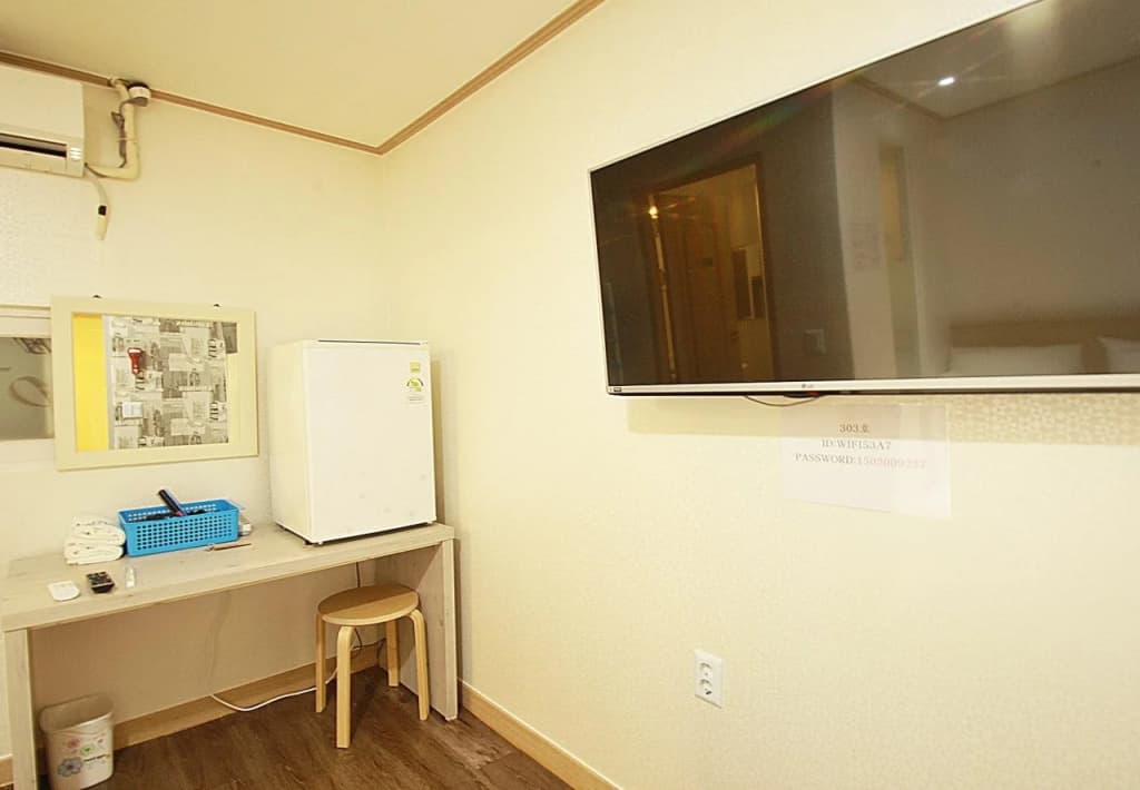 Eel Guest House - photo 5