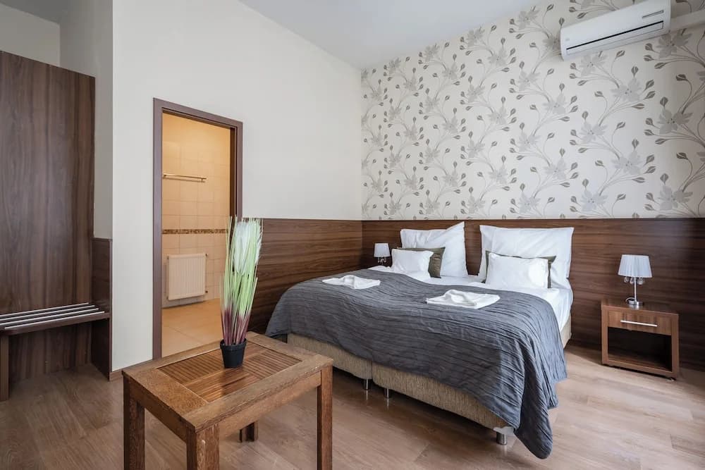 Elit Boutique Rooms-Best Location by BQA - photo 1